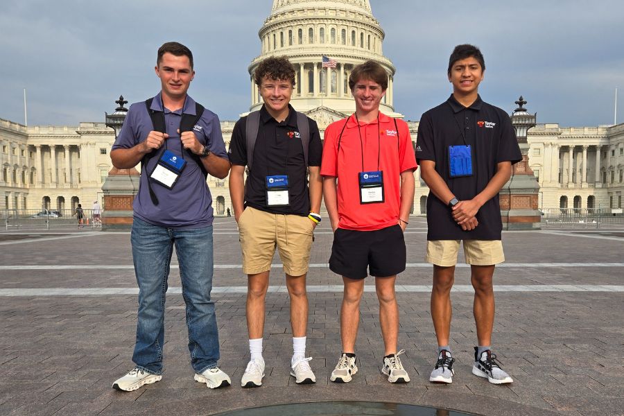 Taylor Telecom-sponsored high school students attending the FRS Youth Tour at the U.S. Capitol in Washington, D.C.