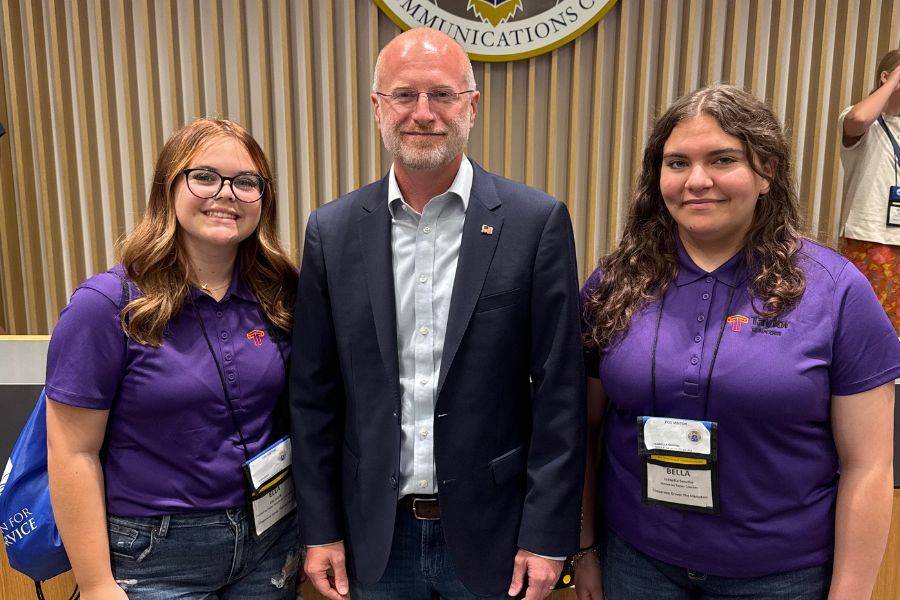 Taylor Telecom-sponsored high school students meeting with federal communications leaders during the FRS Youth Tour in Washington, D.C.